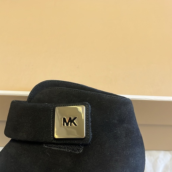 MICHAEL Mchael Kors Black Suede Open Toe Platform “Davenport” Booties - Picture 12 of 15